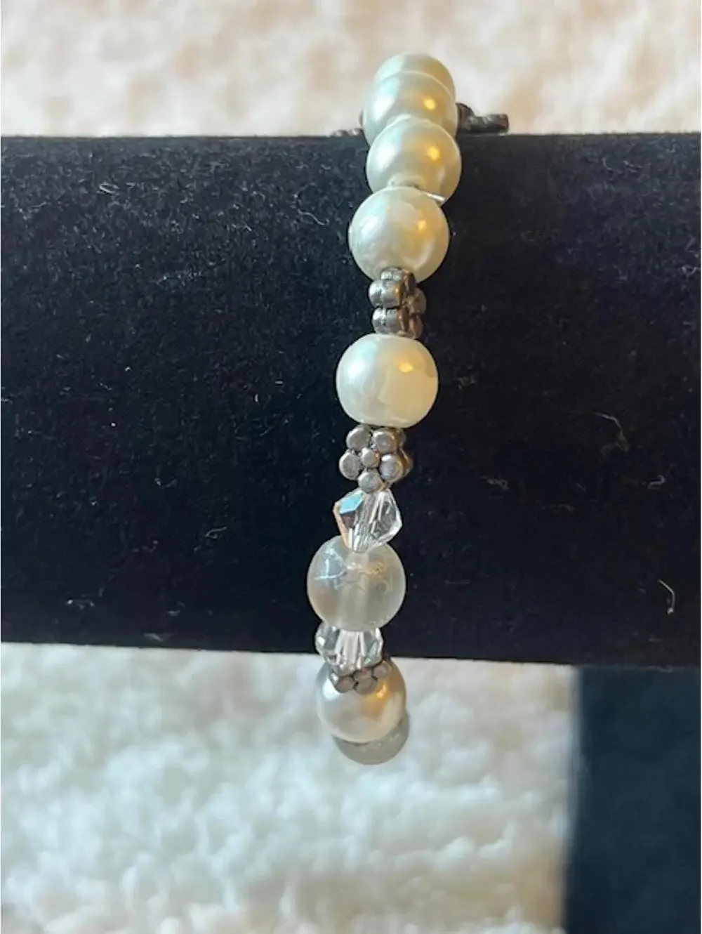 Elegant Faux Pearl and Crystal Beaded Bracelet with Toggle Clasp